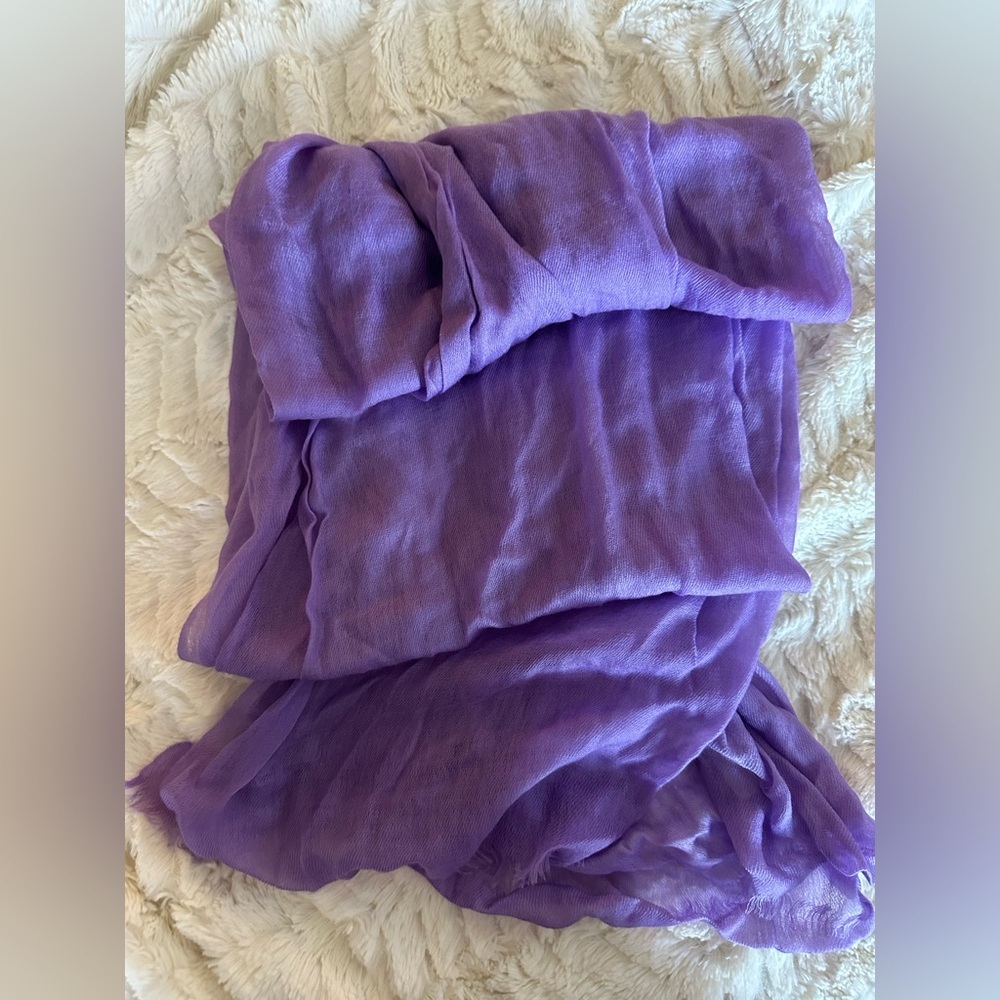 100% Cashmere lilac purple 70x30 inch scarf NWOT